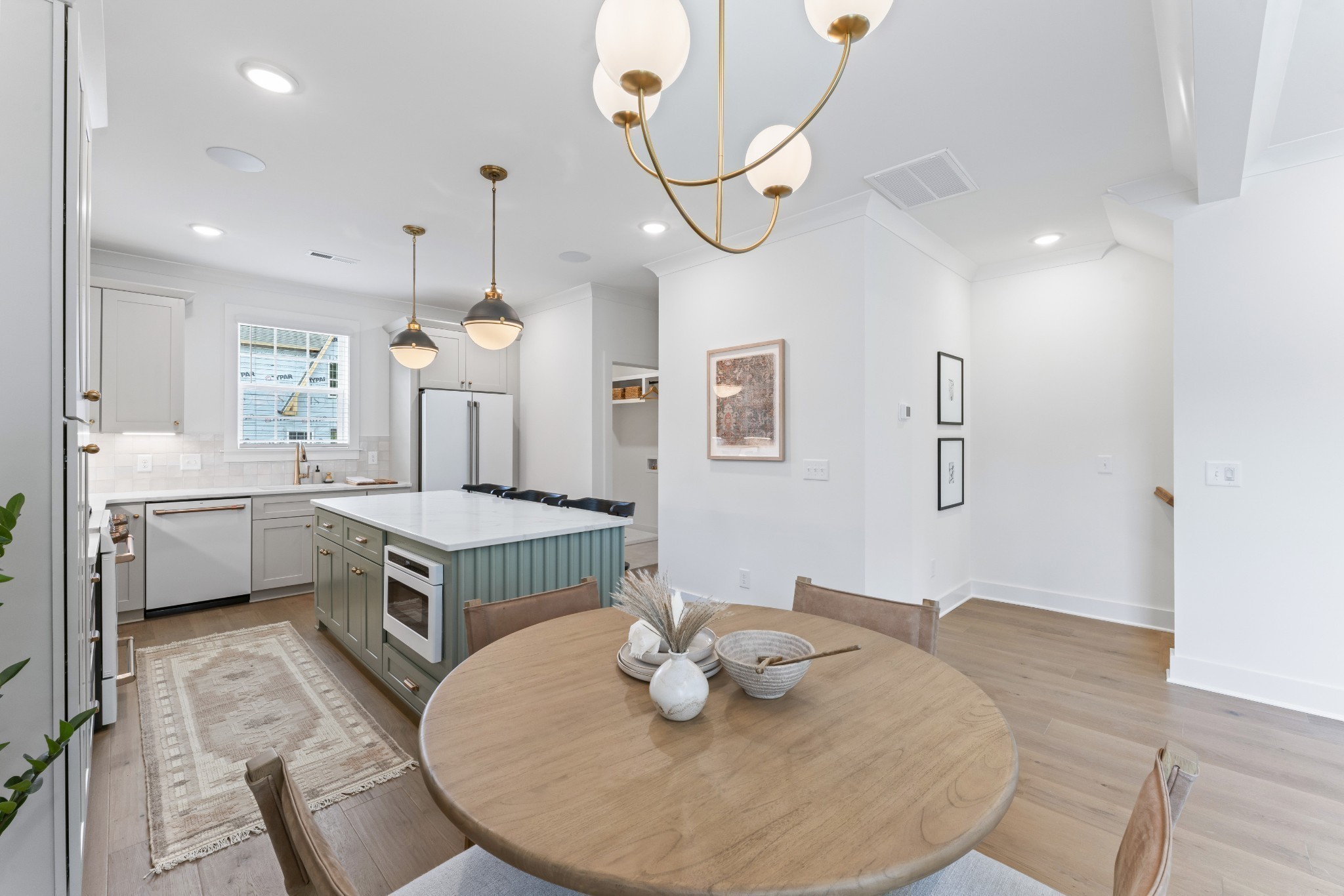 504 Edwin St 1
