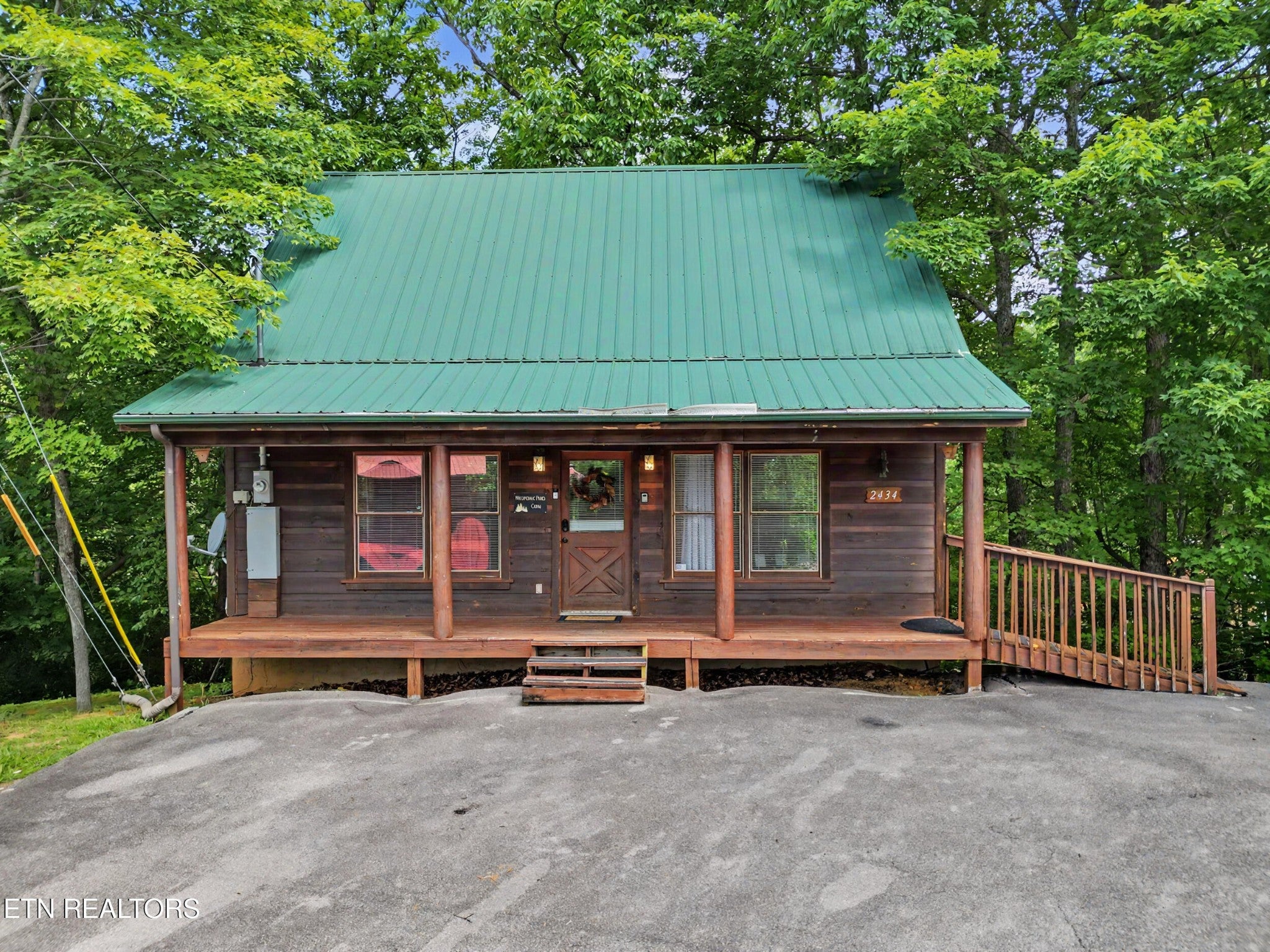 2434 N School House Gap Rd