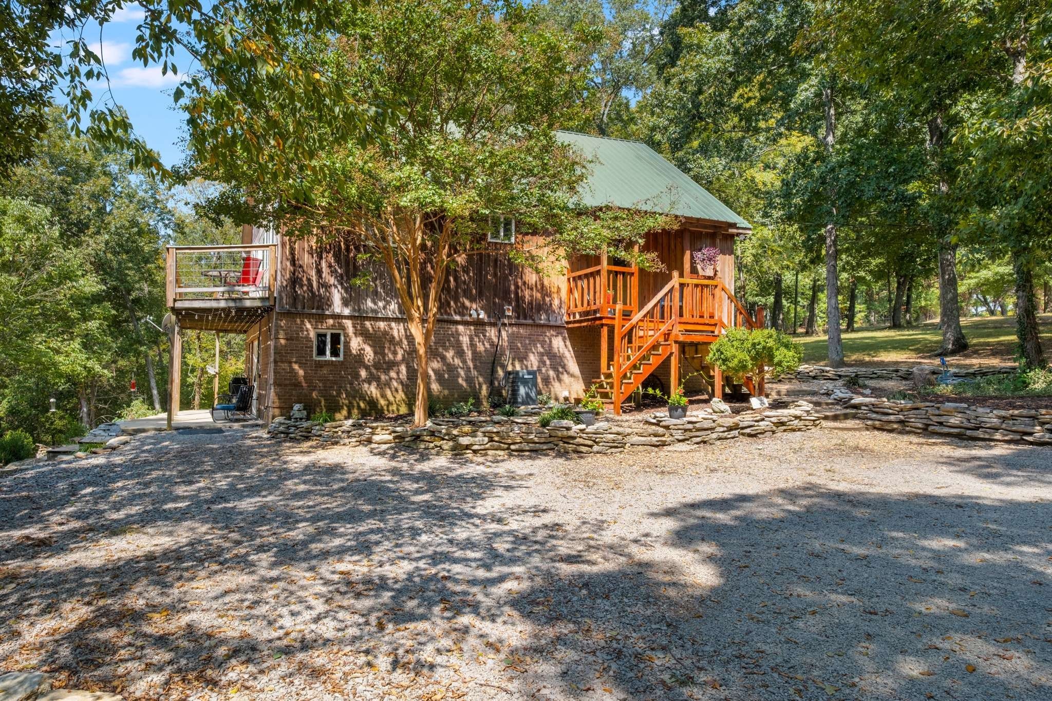 1399 Powell Ln