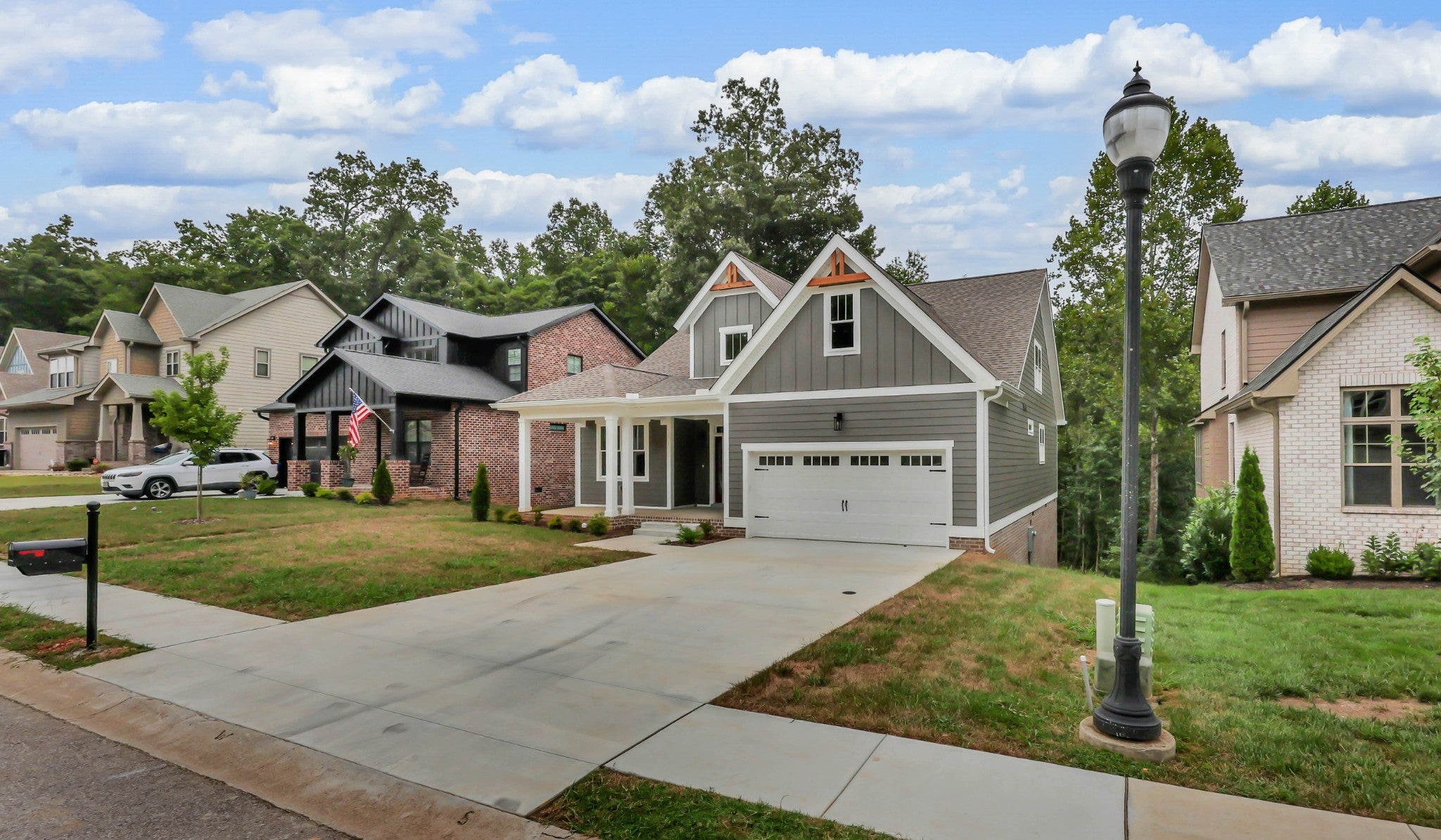 229 Birnam Wood Trce