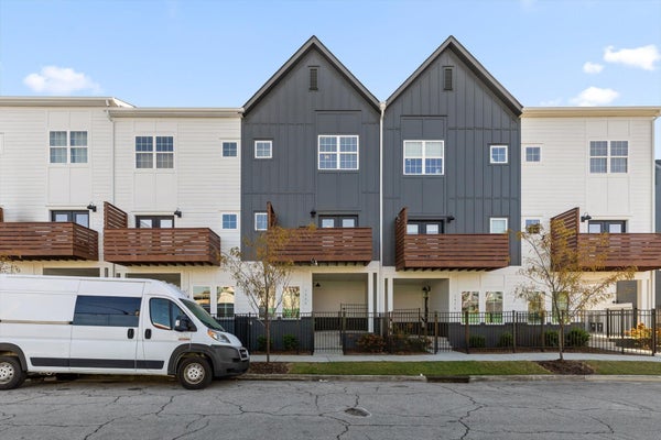 1966 MITCHELL AVE, CHATTANOOGA, TN 37408 - Image b9fde4b9d01dc38f8e4c51101c1a6baf/2947850136