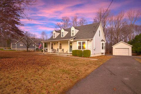 321 Perrys Pl Lynchburg TN 37352