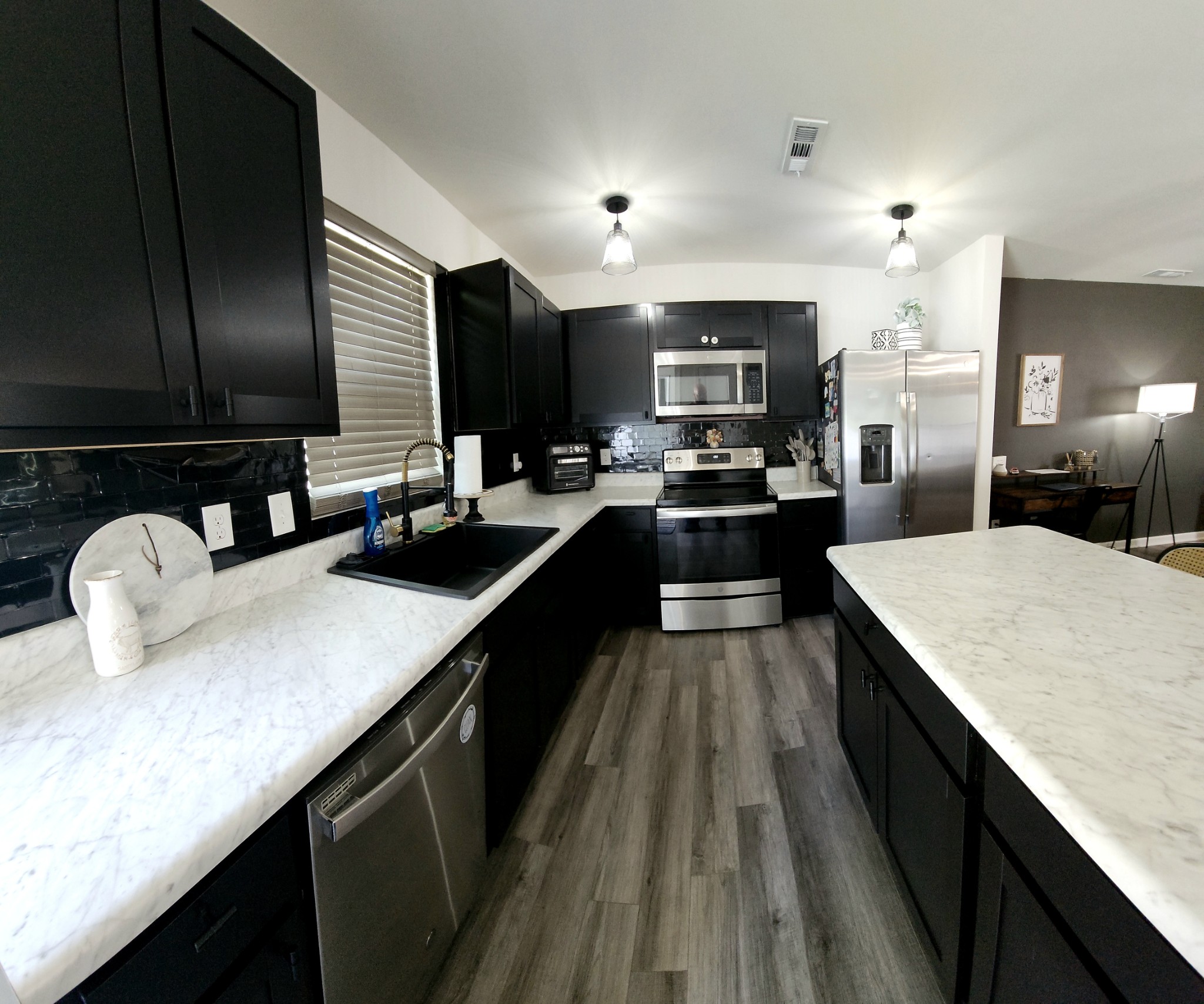 2244 Brokeshire Dr
