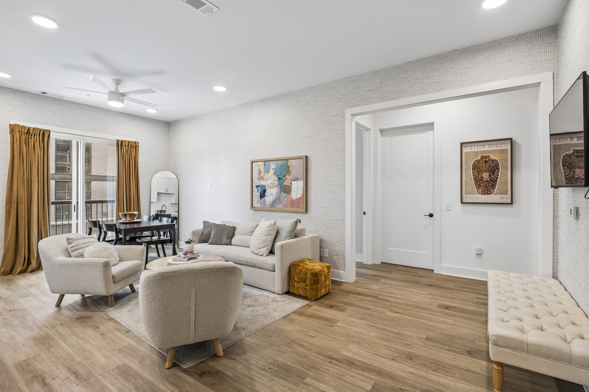 815 Main St 202