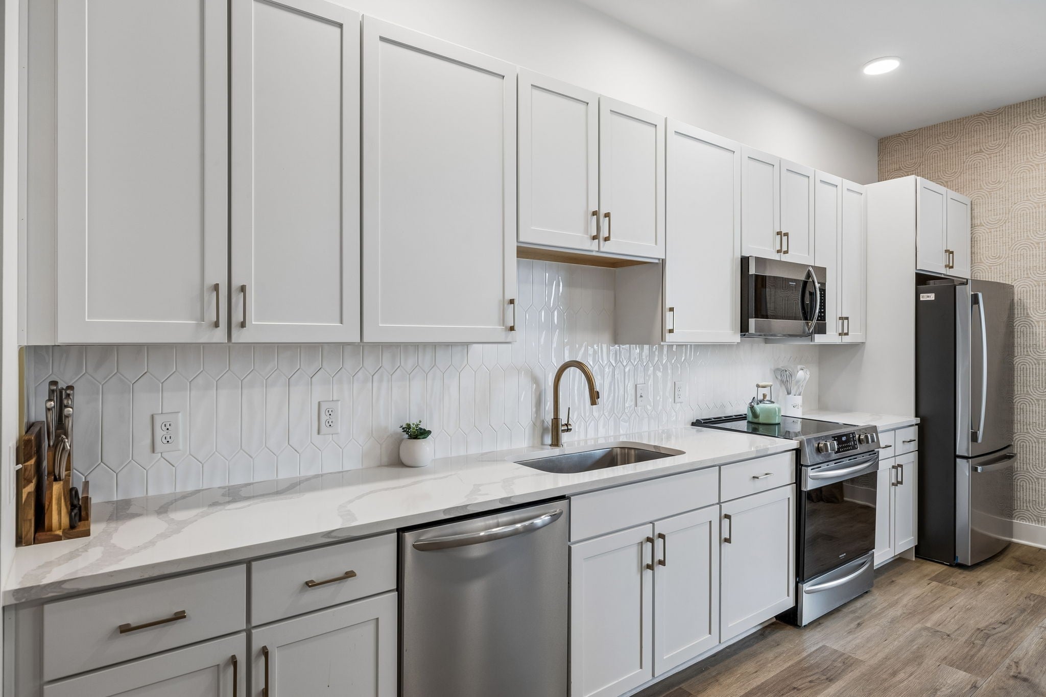 815 Main St 202