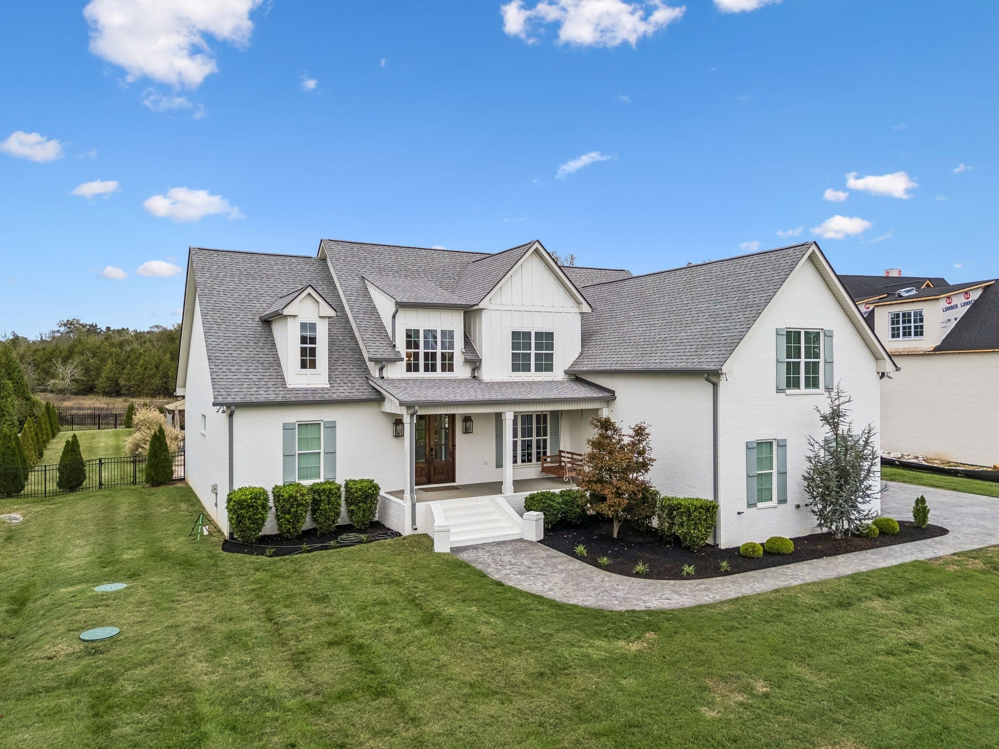 809 Stonebrook Dr