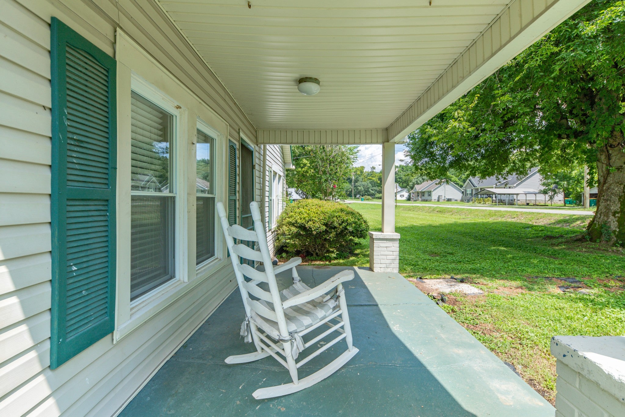 330 Holly Grove Rd