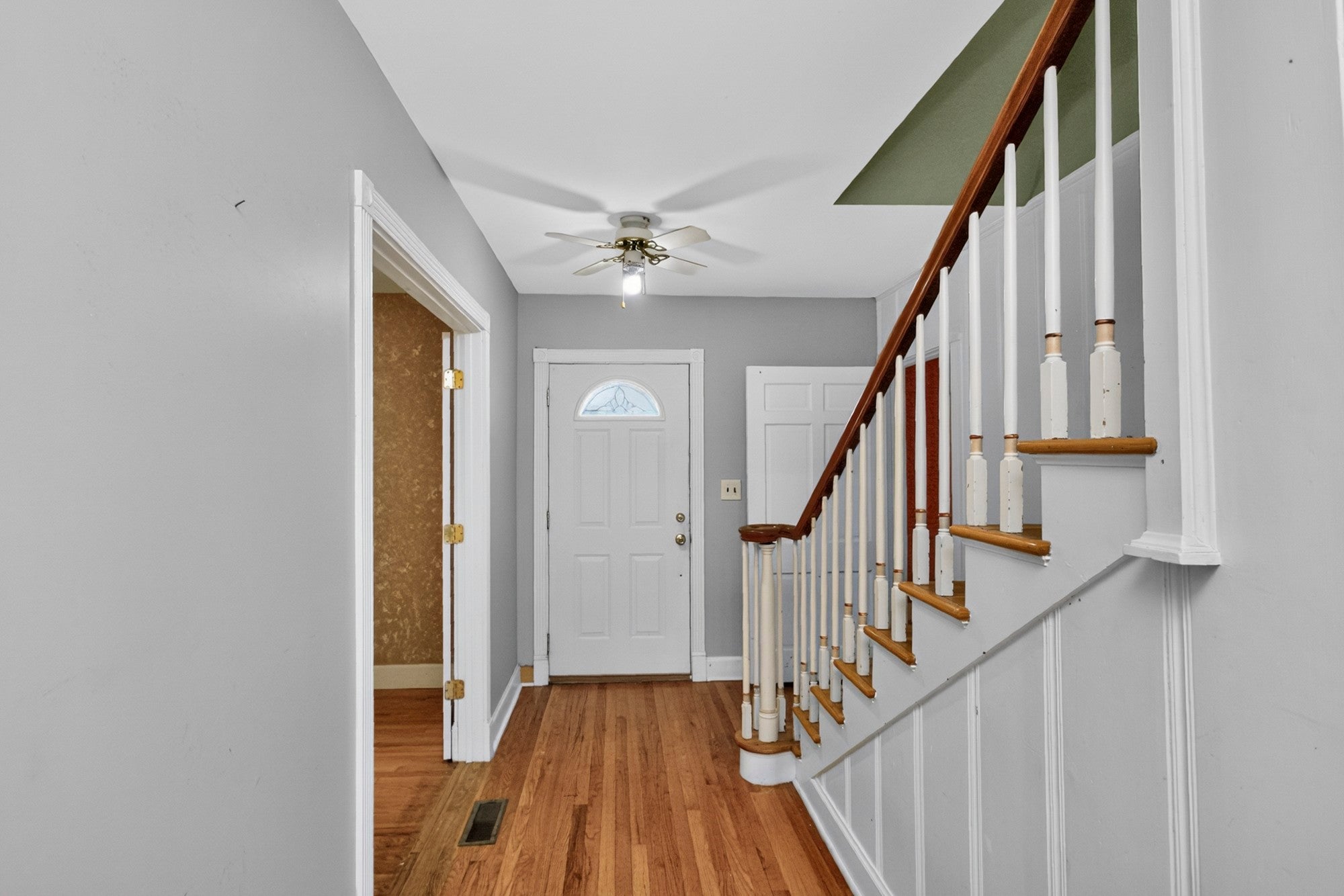 118 S Graycroft Ave