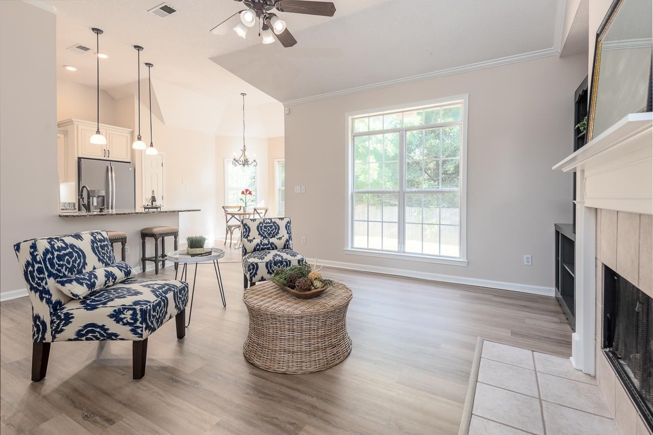 8132 W WHITE WING CV