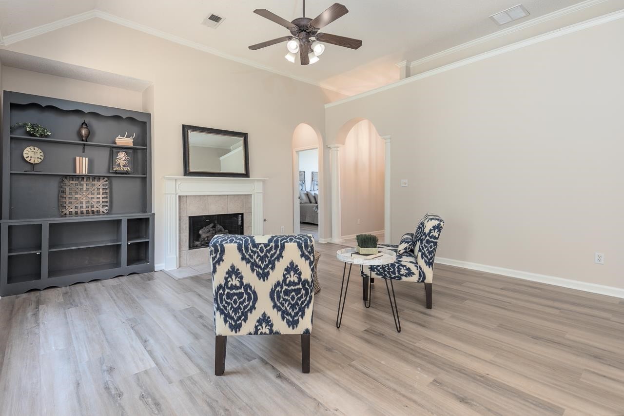 8132 W WHITE WING CV