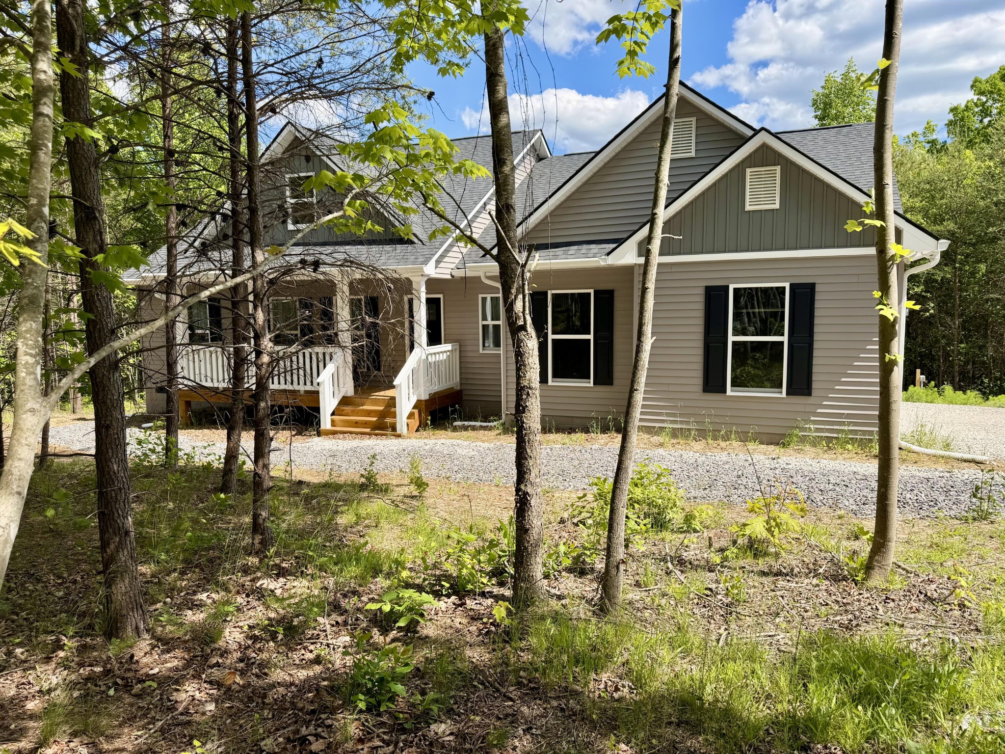 600 Green Brier Lane