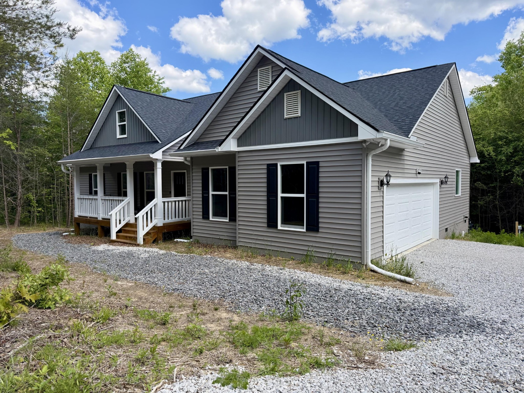 600 Green Brier Lane
