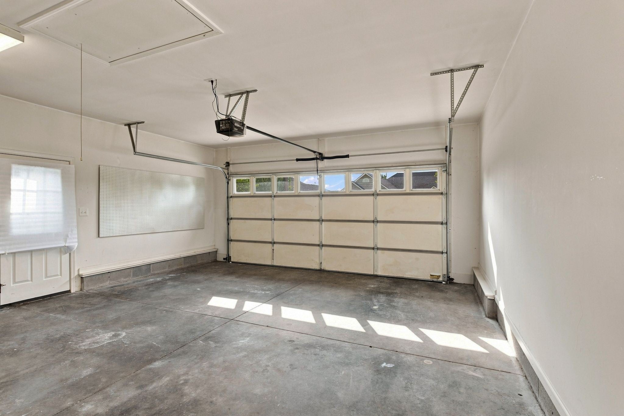 246 Walbrook Dr