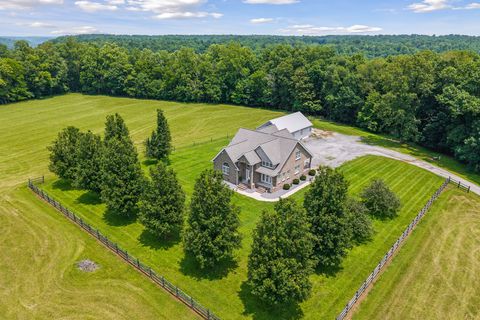 547 Martin Ridge Ln Gainesboro TN 38562