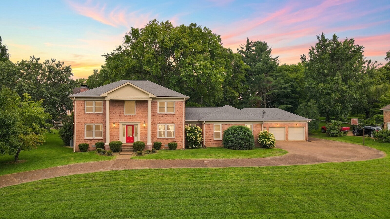 5-bed listing at 760 Dairy Ln, Brentwood