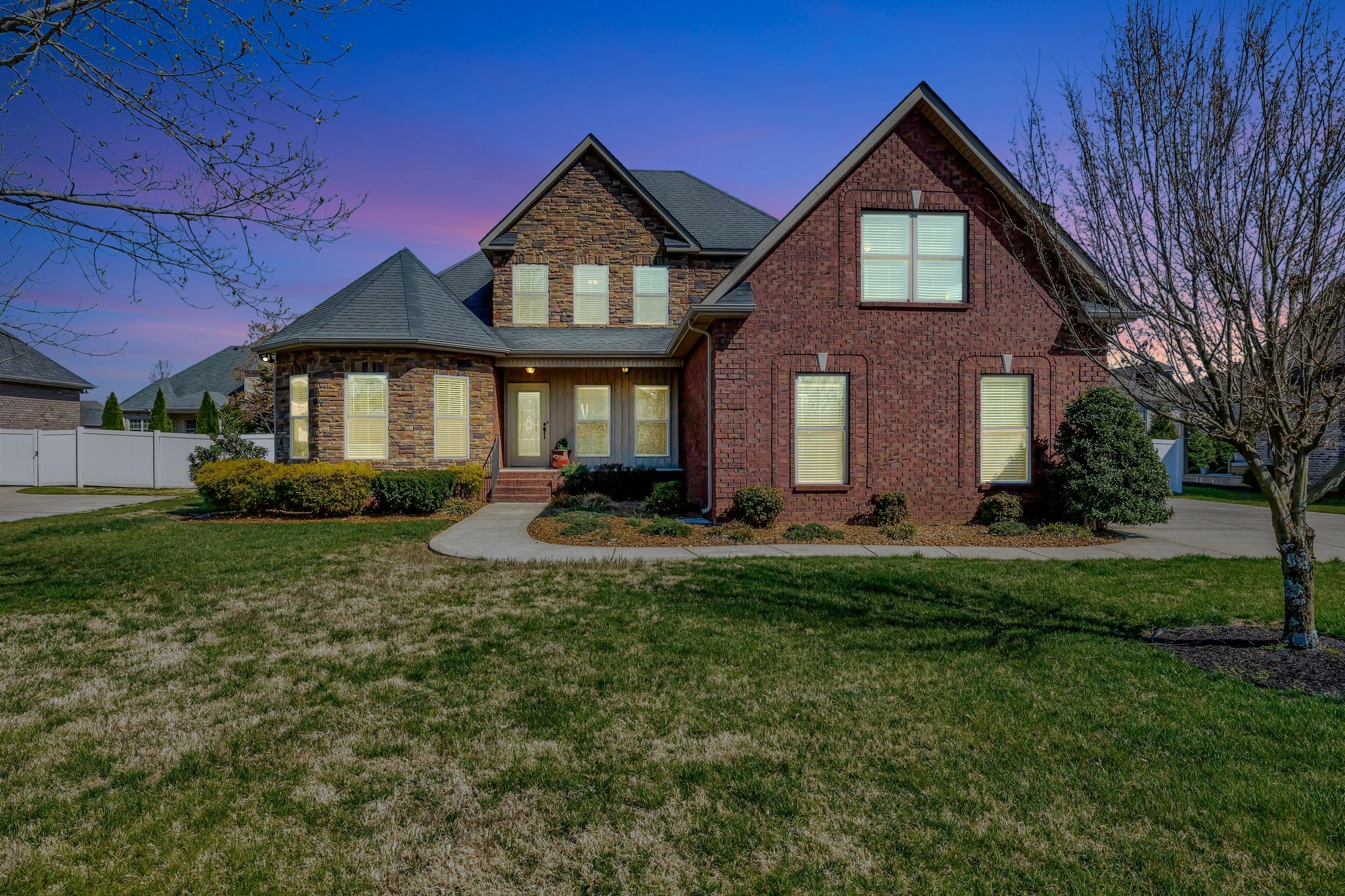 2726 Wynthrope Hall Dr