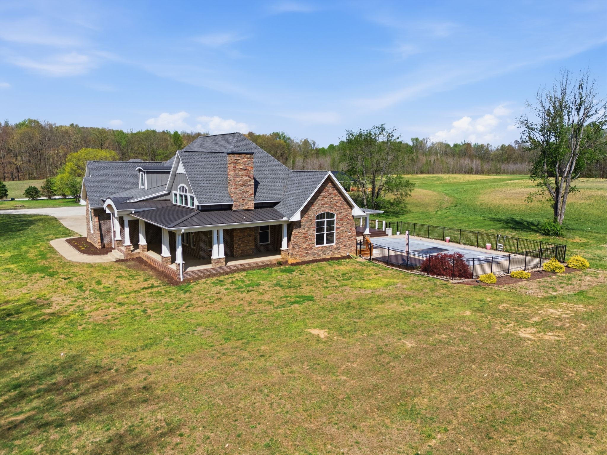 2385 Pleasant View Rd