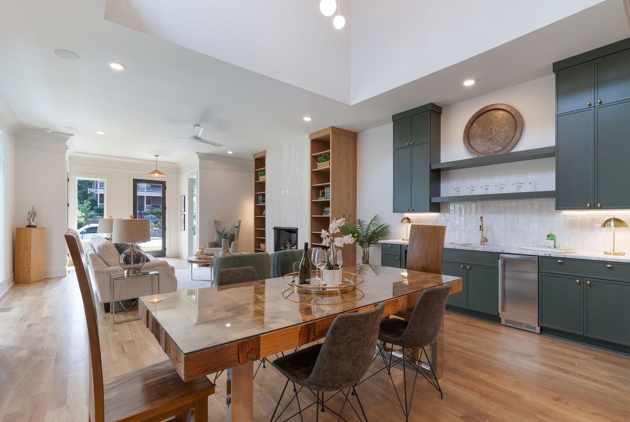 1616 7th Ave N