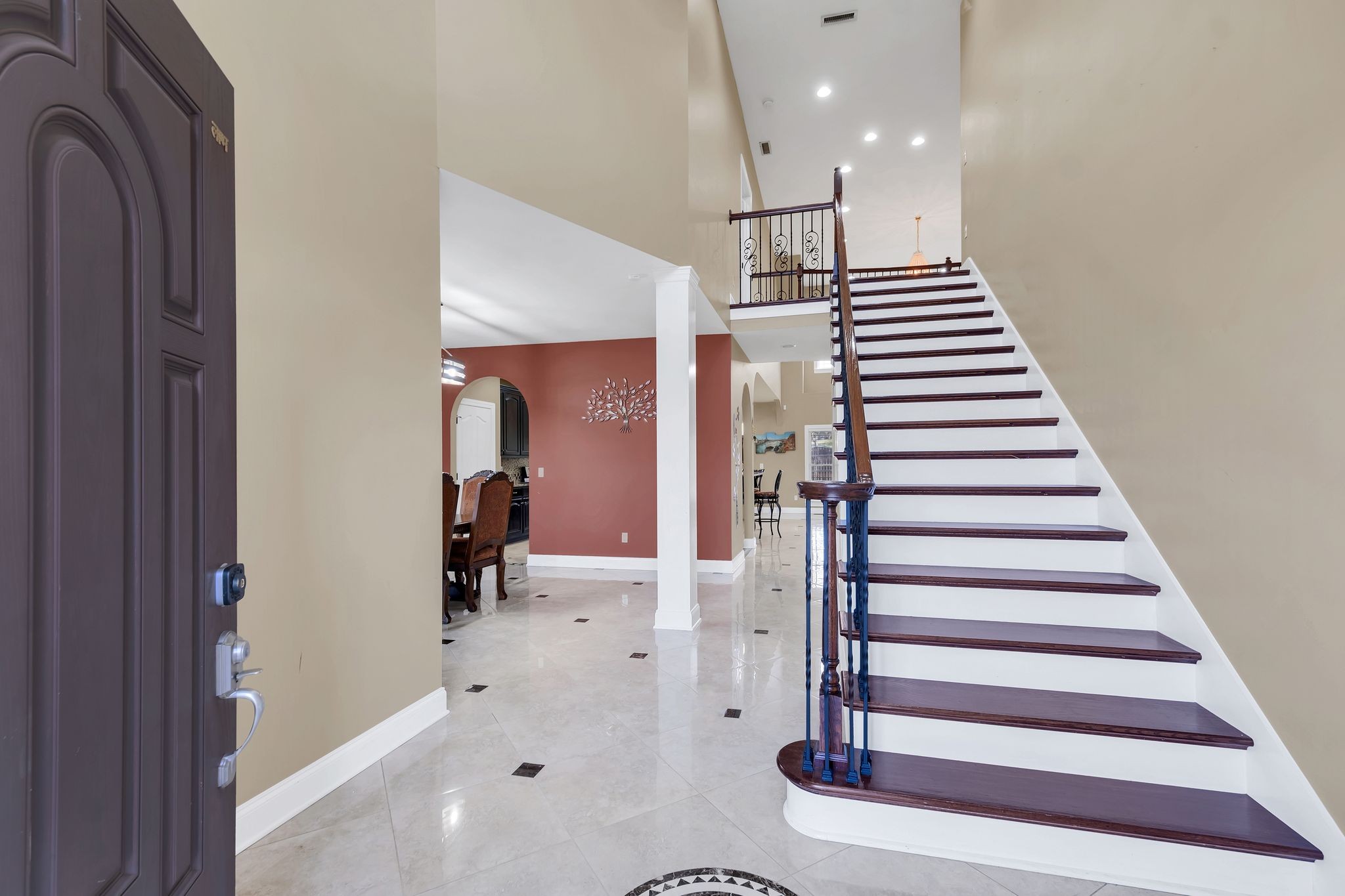 132 Stonecreek Dr