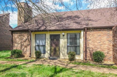 420 Castlewood Ln Lebanon TN 37087