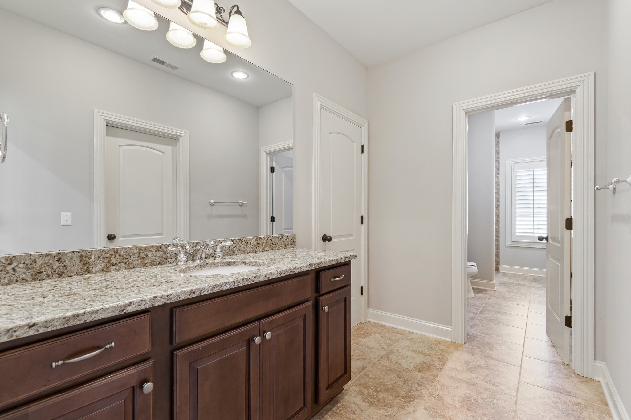 Brentwood, Tennessee 37027, United States, 5 Bedrooms Bedrooms, ,6 BathroomsBathrooms,Residential,Coming Soon,108121