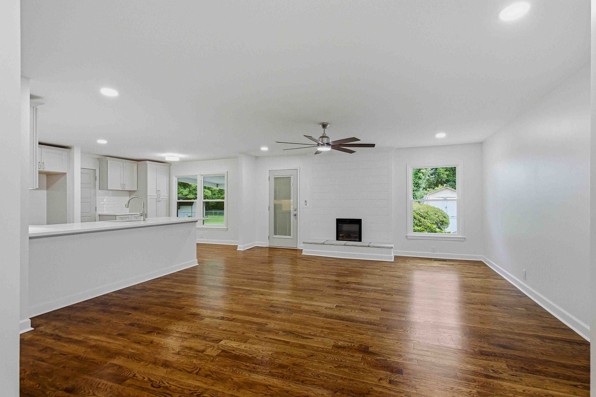 2316 Braxton Bragg Dr