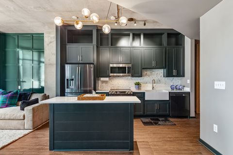 600 12th Ave S 902 Nashville TN 37203