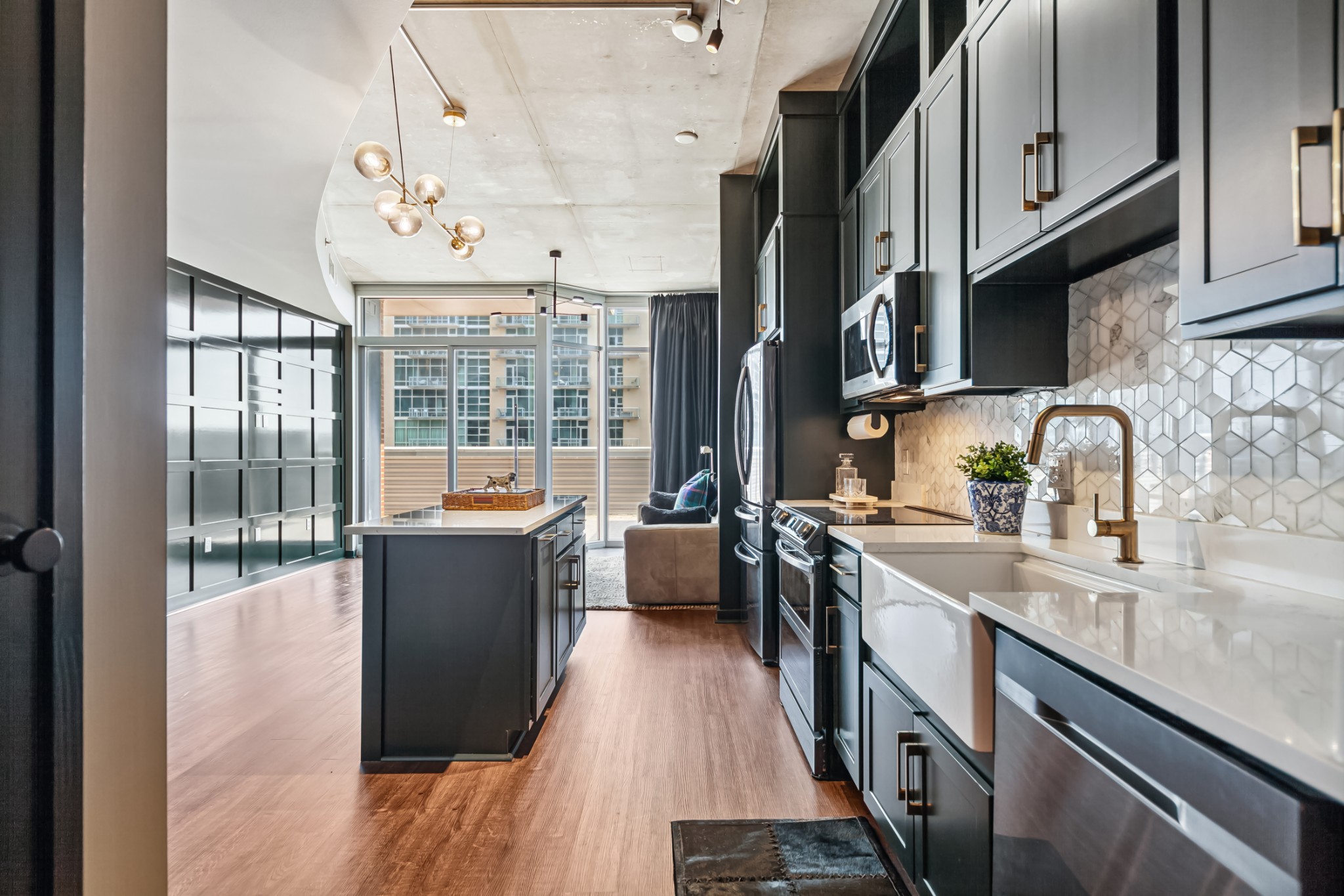 600 12th Ave S 902