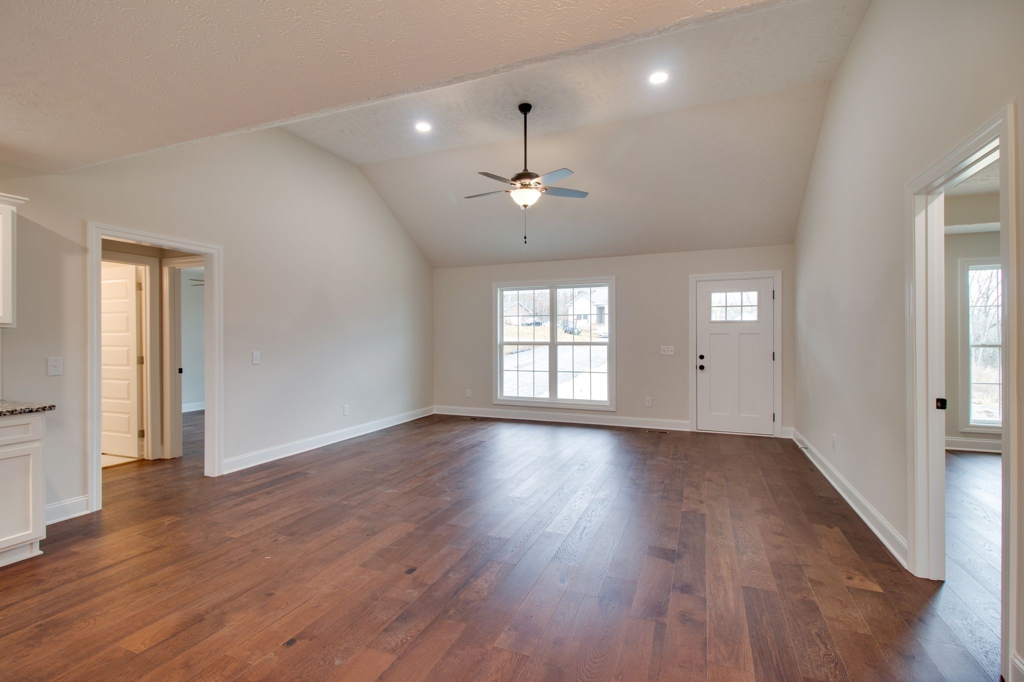 314 Lee Ln