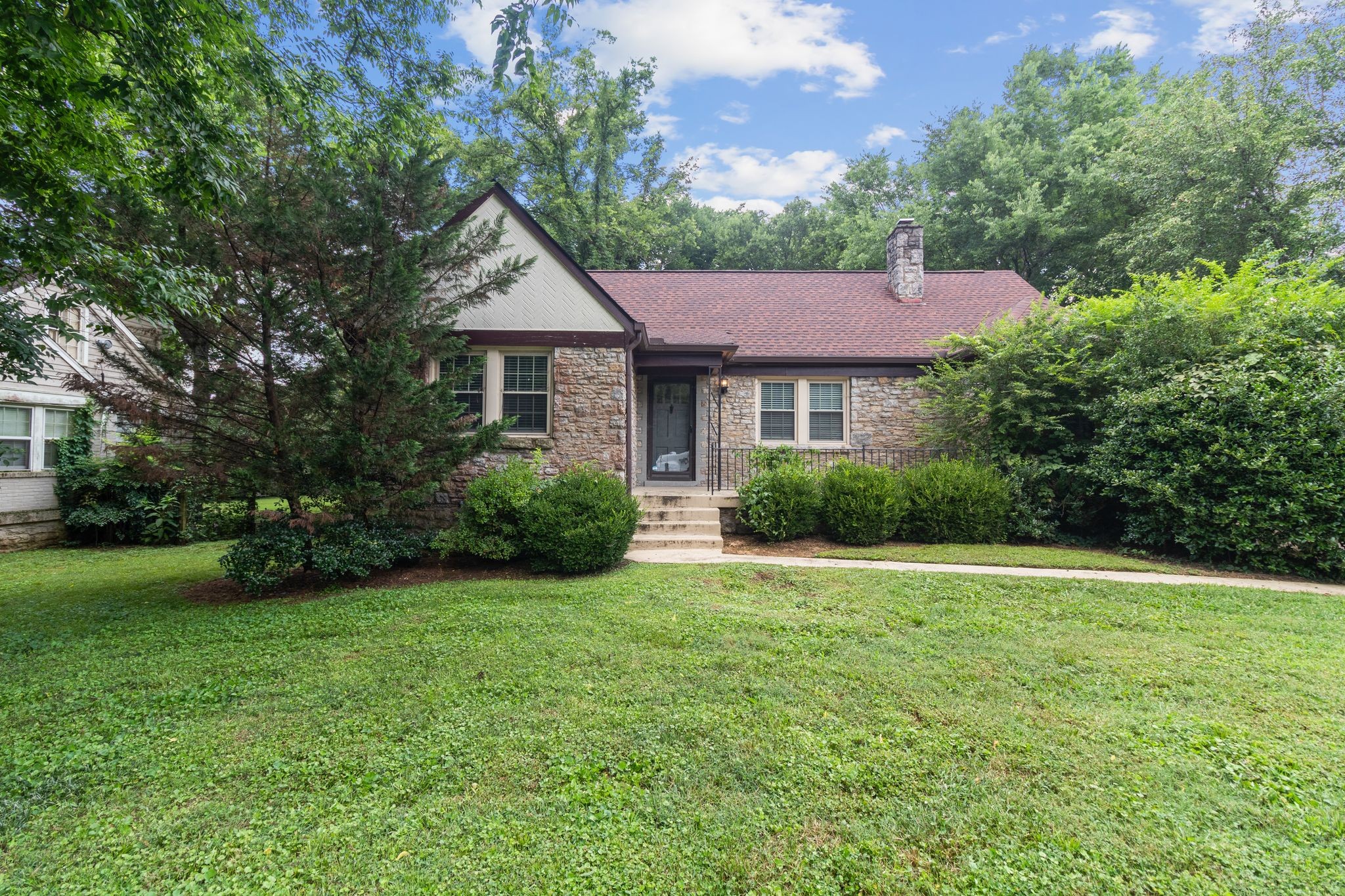 1005 Estes Rd