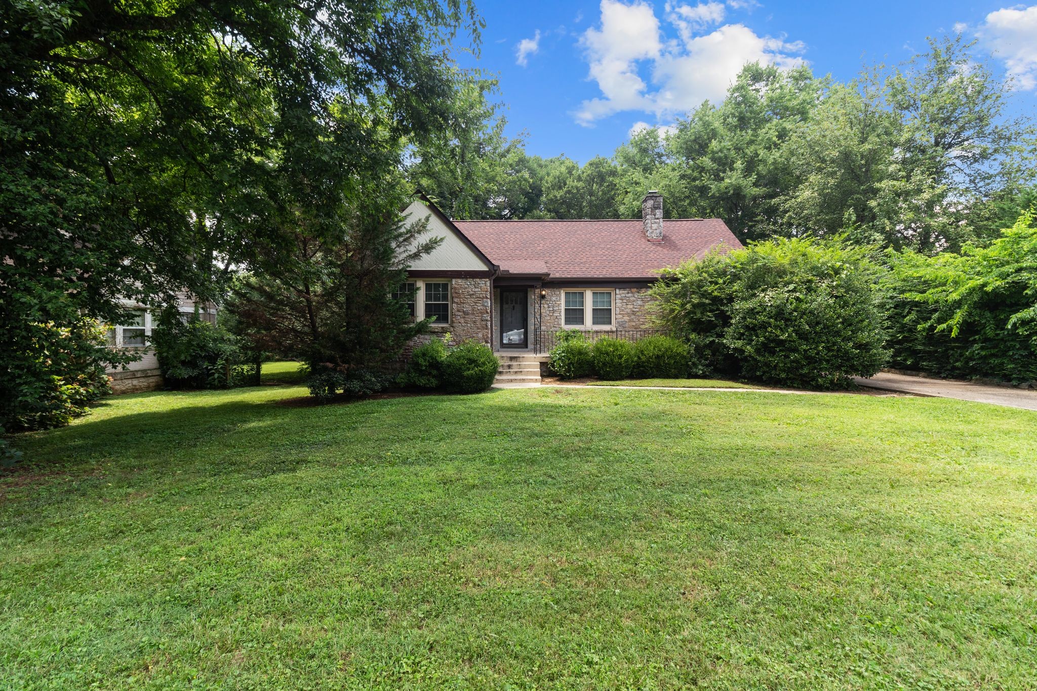 1005 Estes Rd