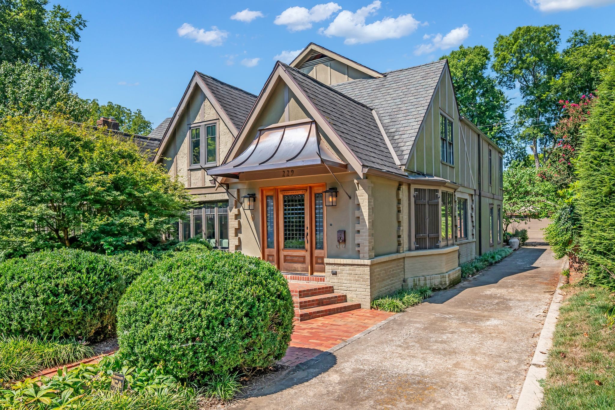 229 Craighead Ave