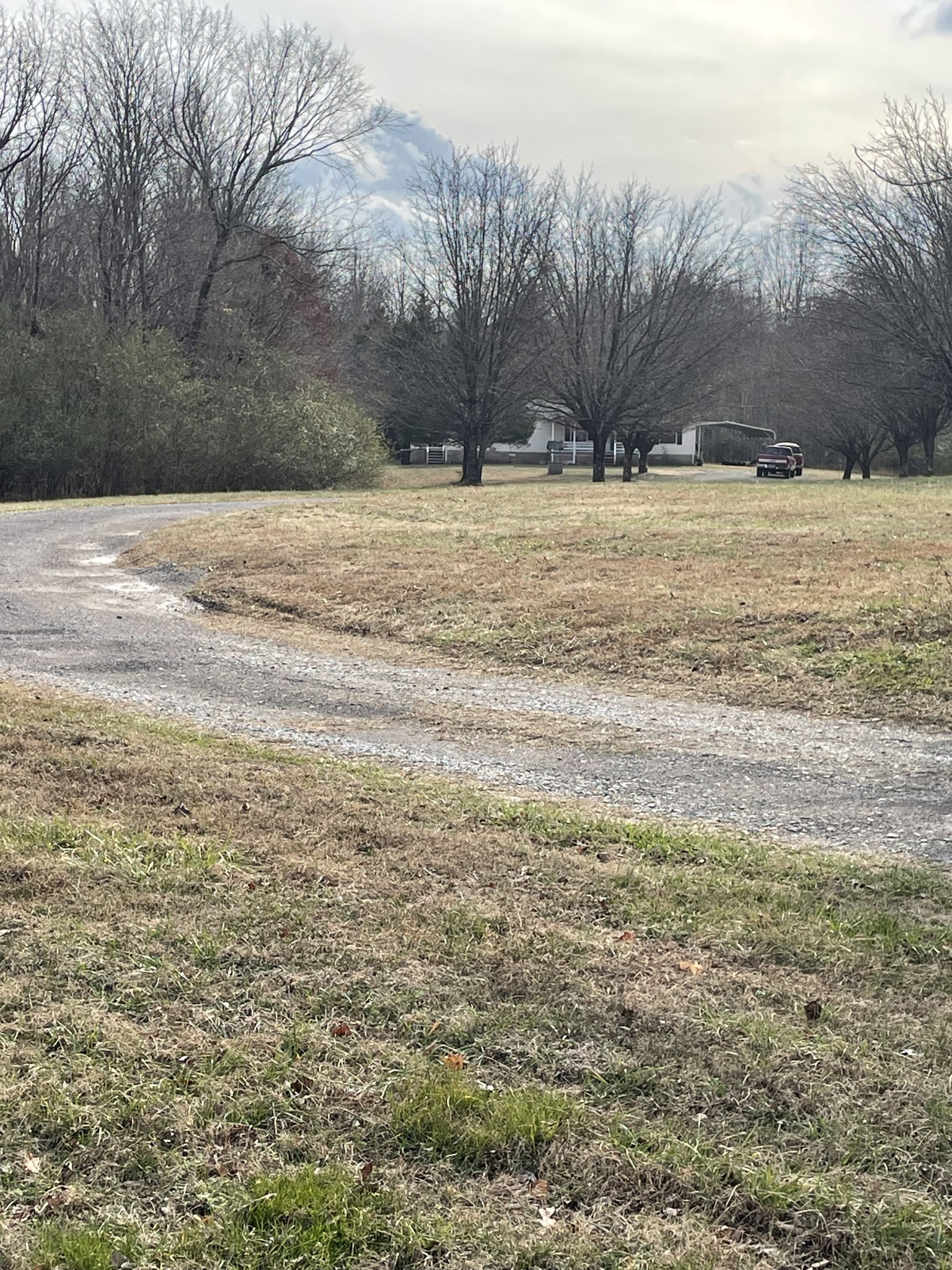 664 Old Dry Hollow Rd