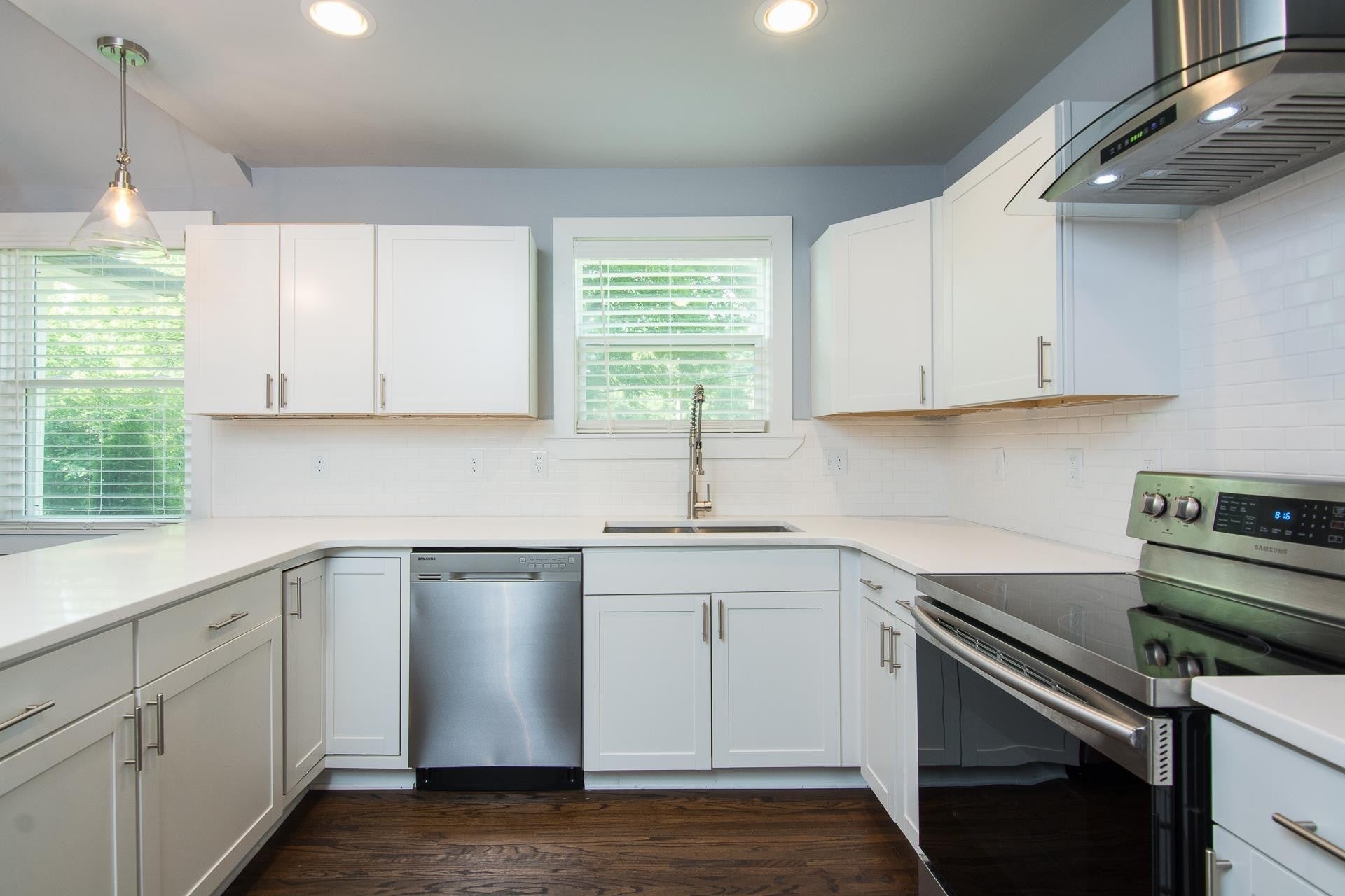 1009 Granada Ave