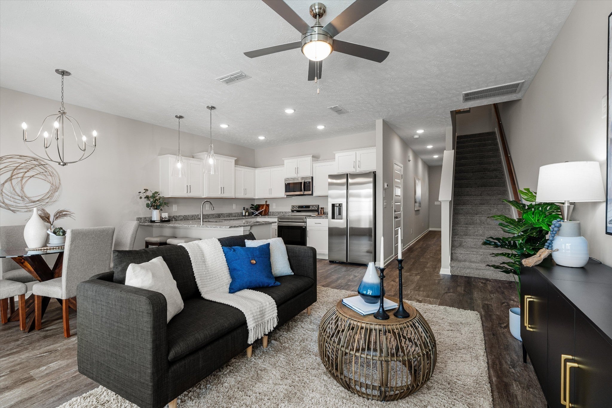 4329 Calusa Dr