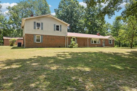 109 S Hummingbird Ln Dickson TN 37055