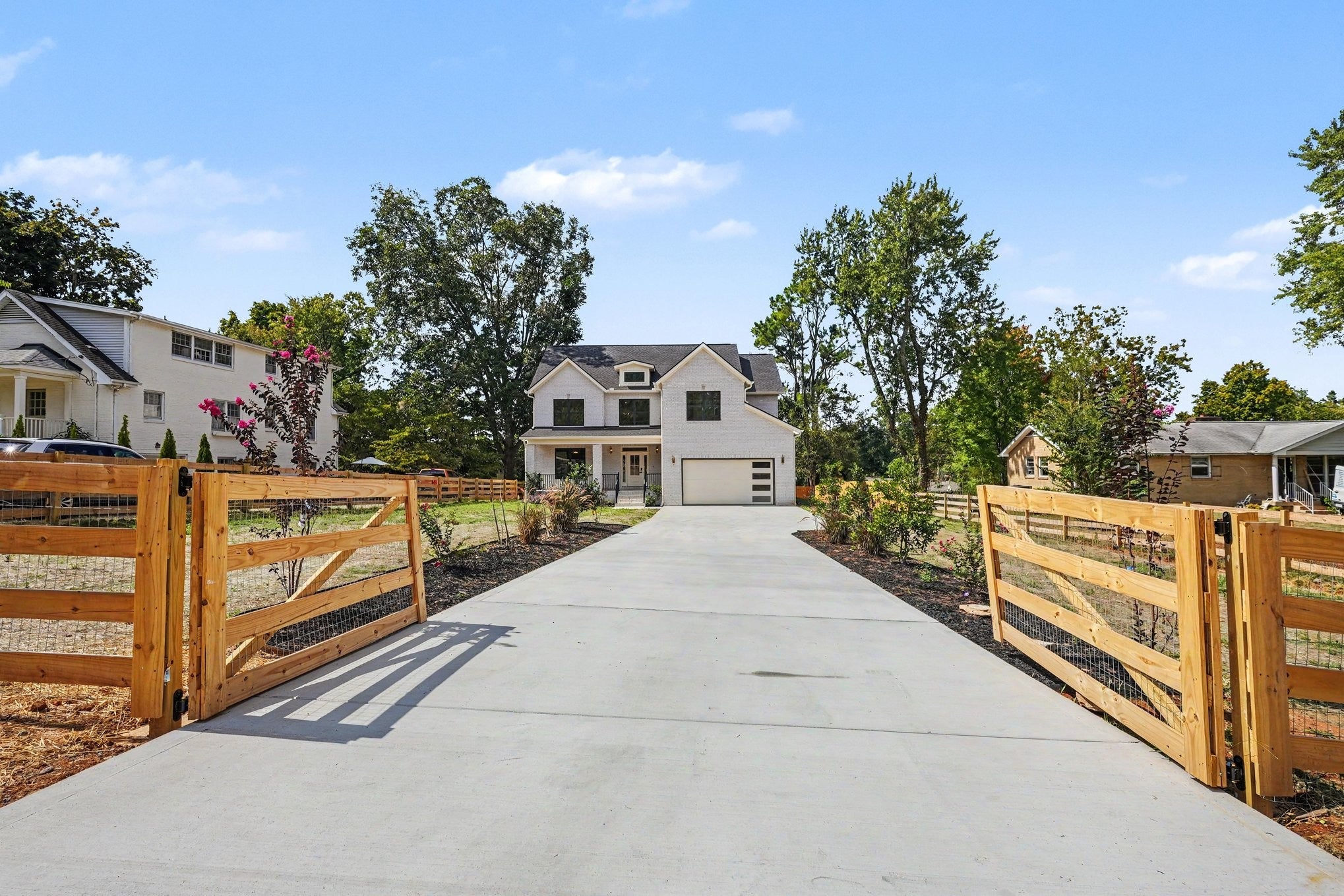 5113 Ashley Dr