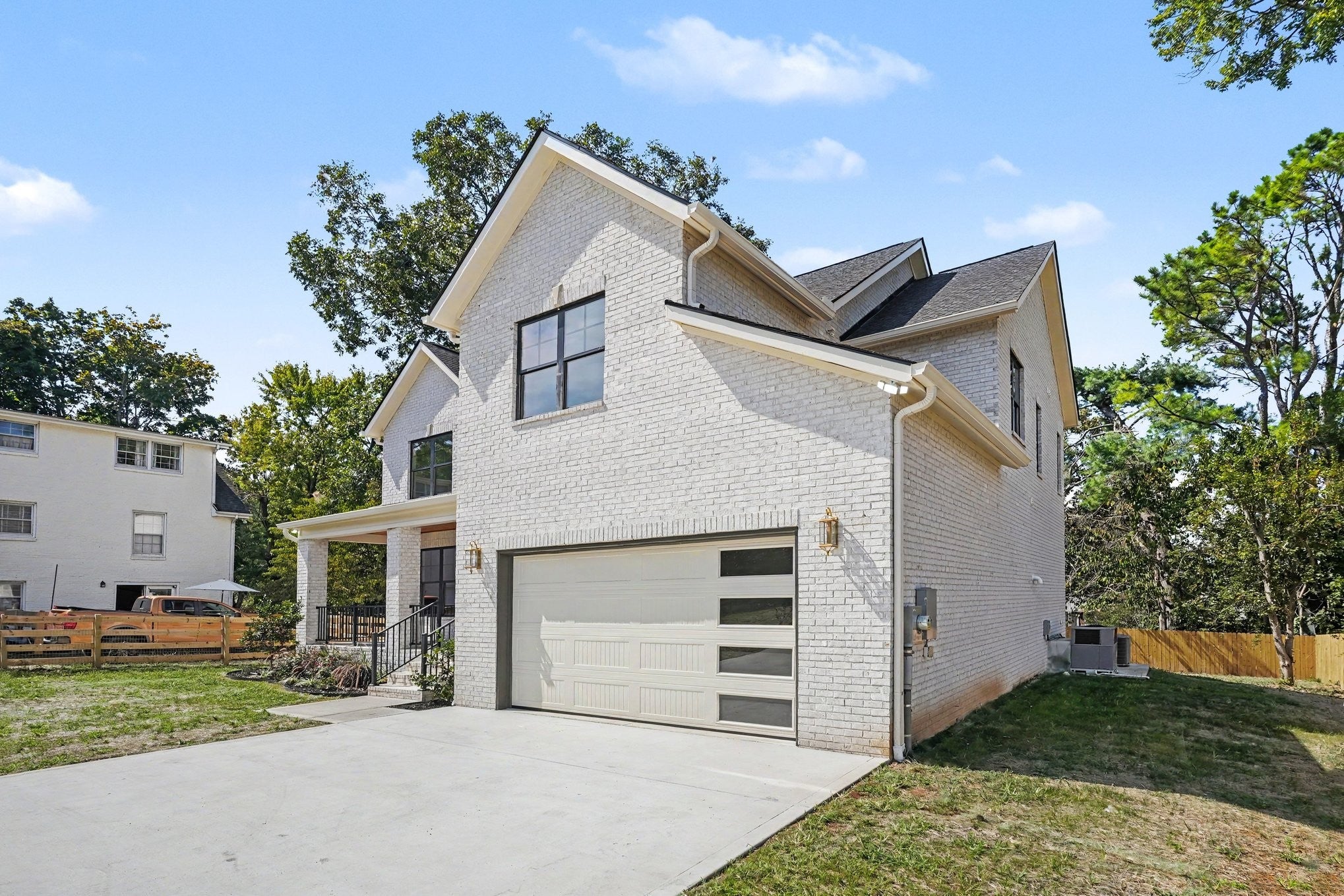 5113 Ashley Dr