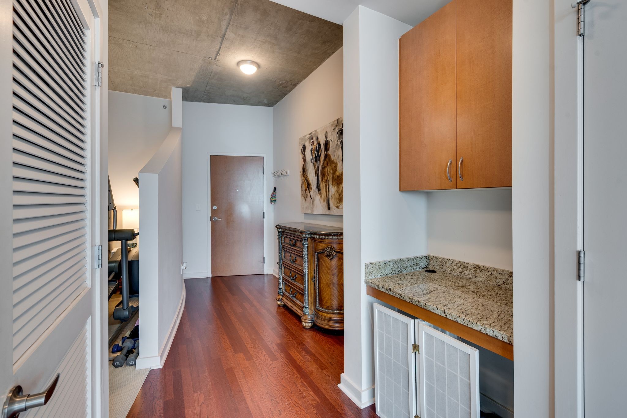 301 Demonbreun St 1812