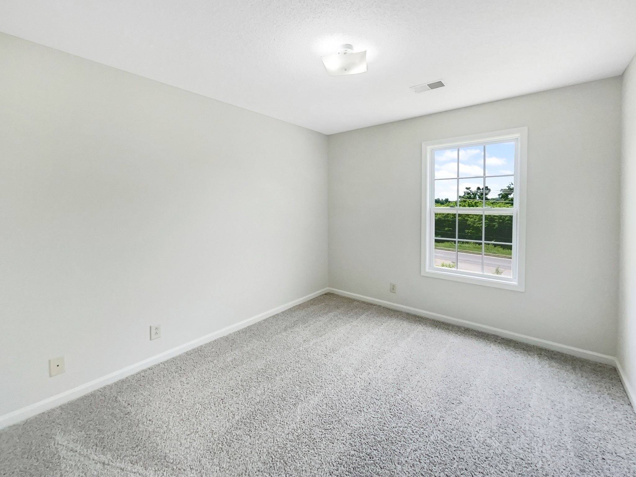 1596 Buchanon Dr