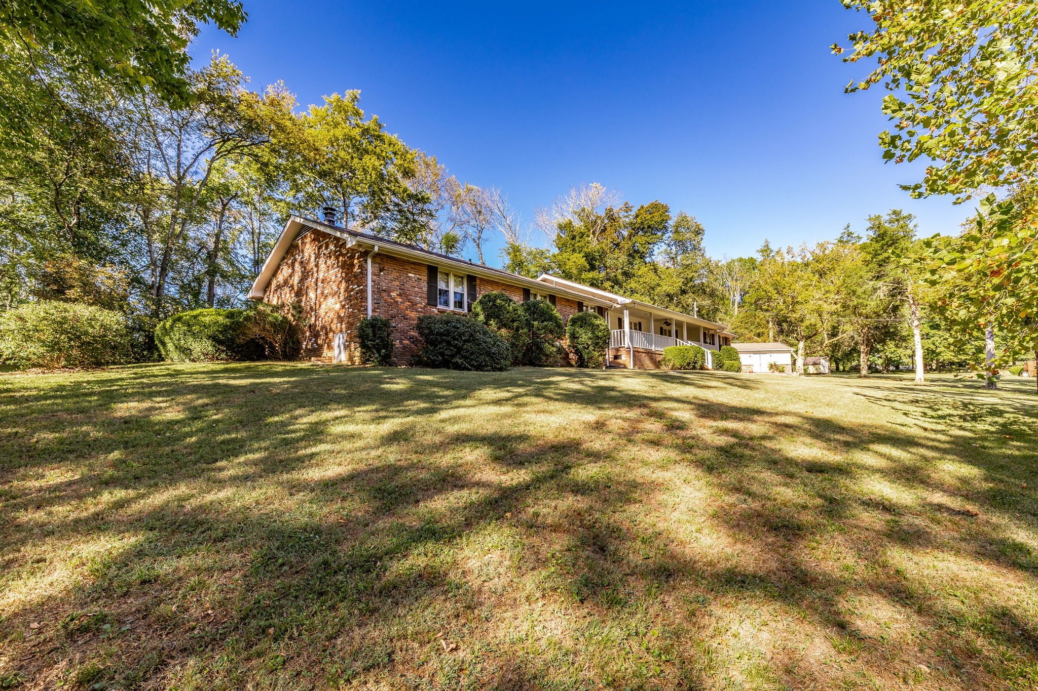 1940 Graceland Dr