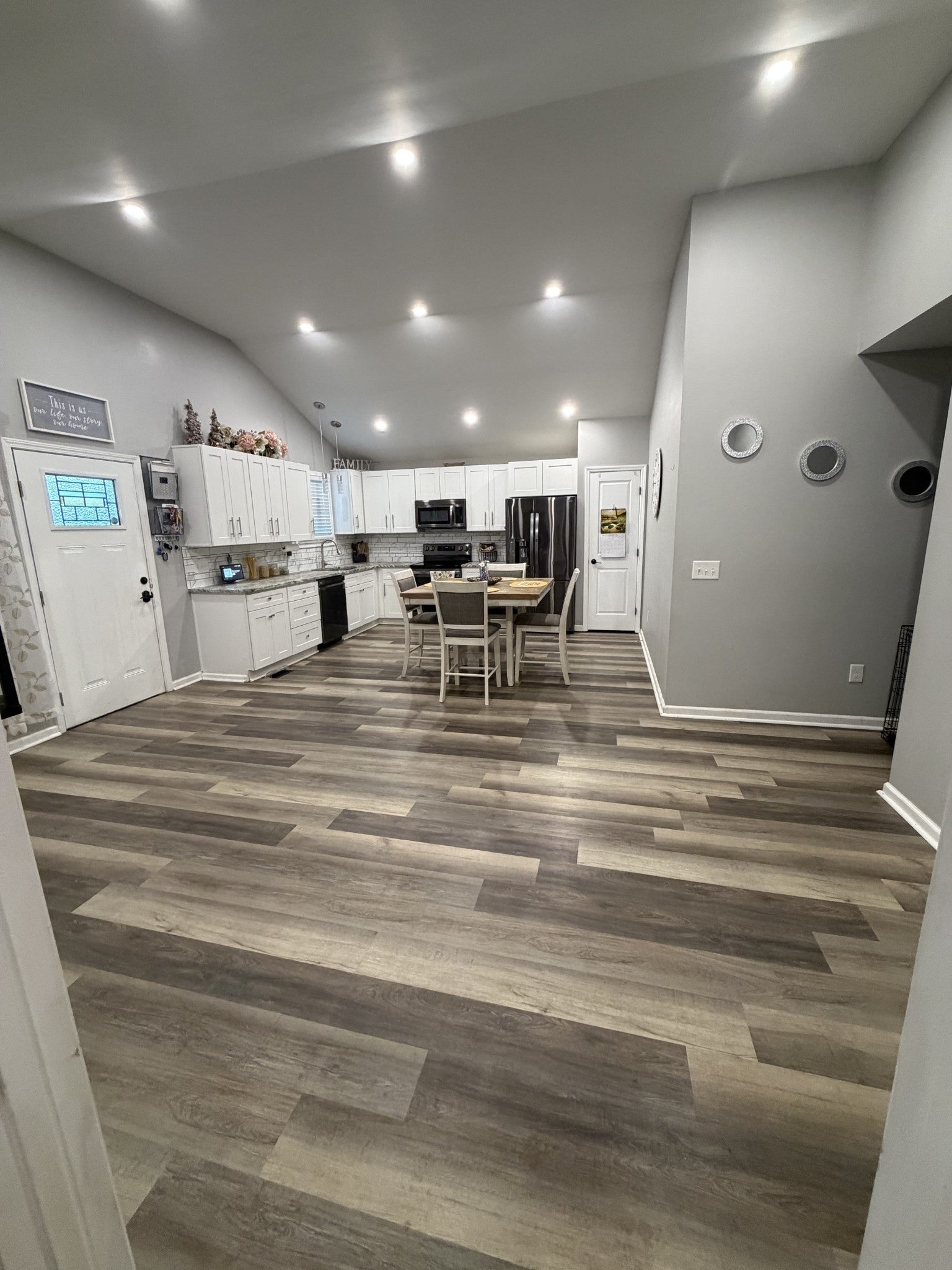 111 Lynn Dr