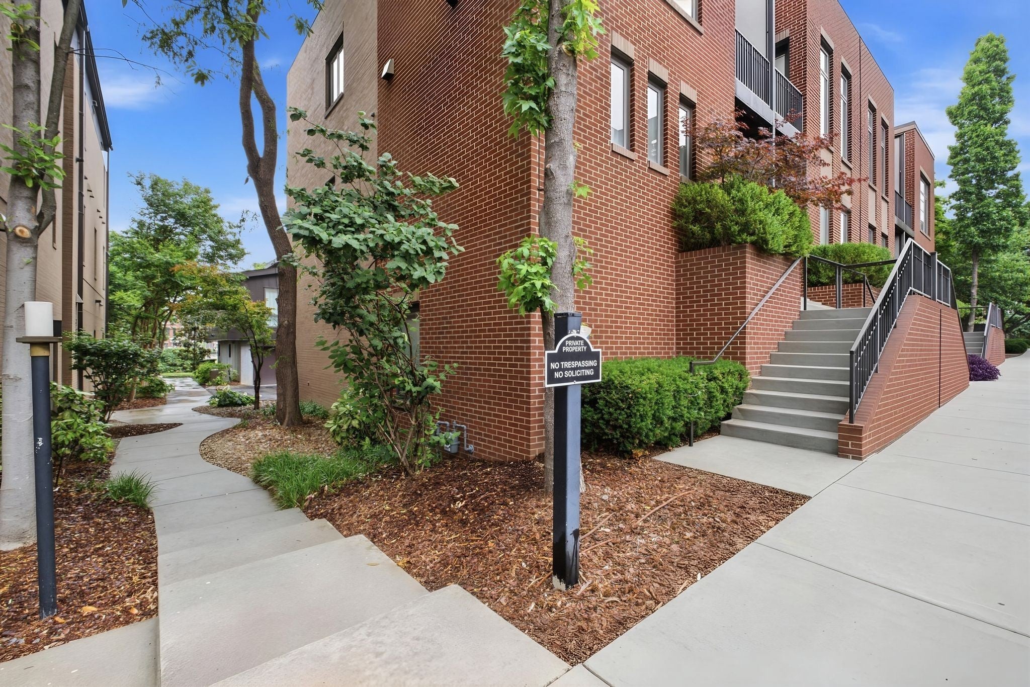 334 Van Buren St