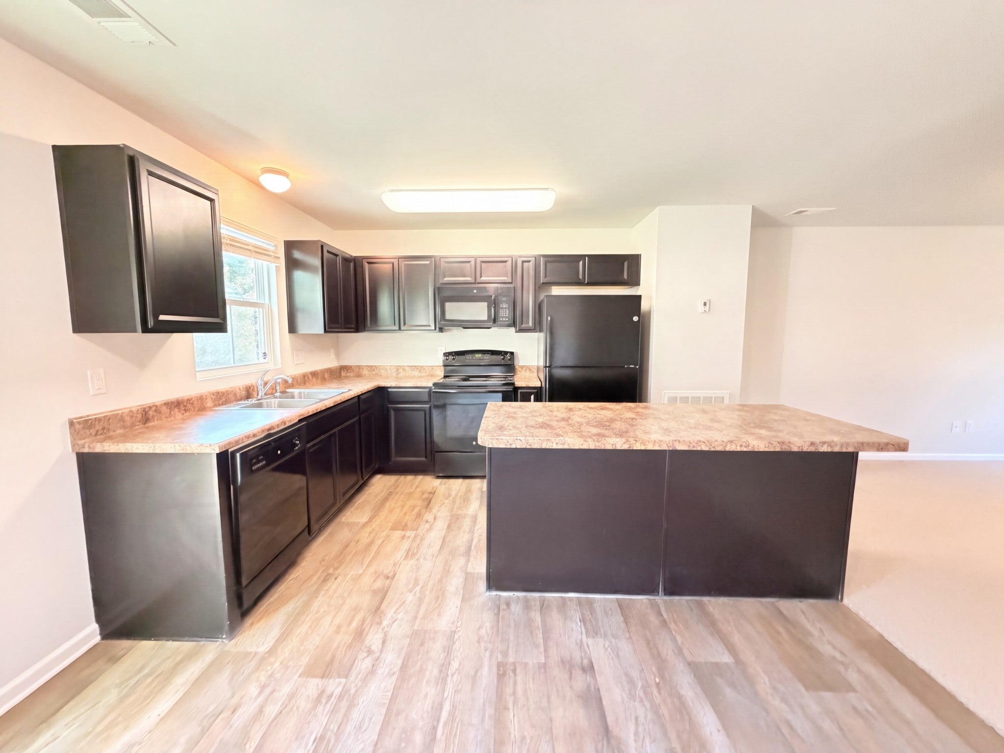 1869 Belle Arbor Dr