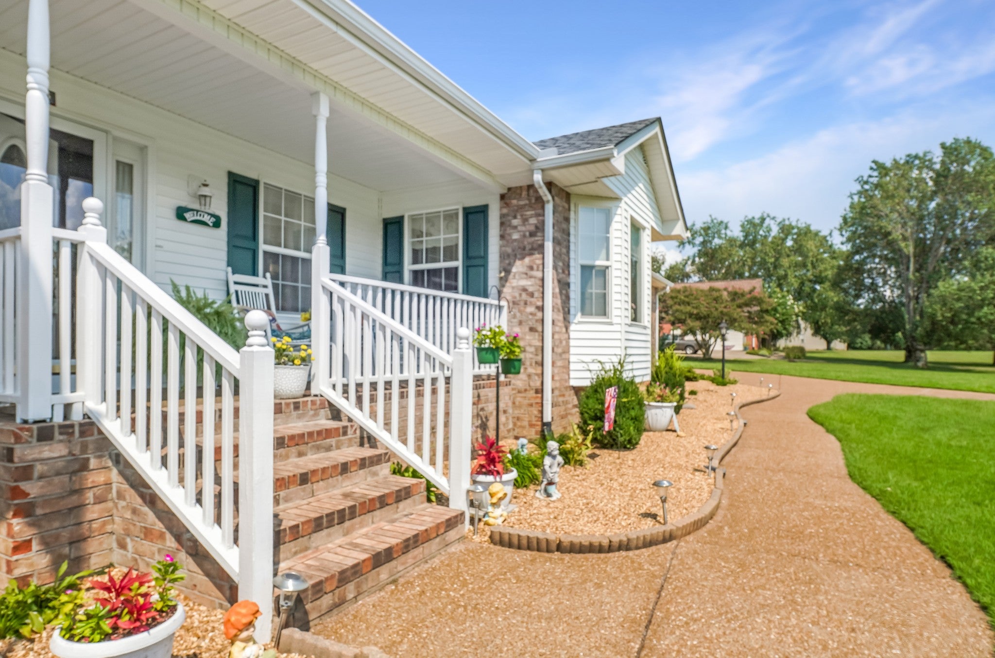 135 Hidden Cove Ct