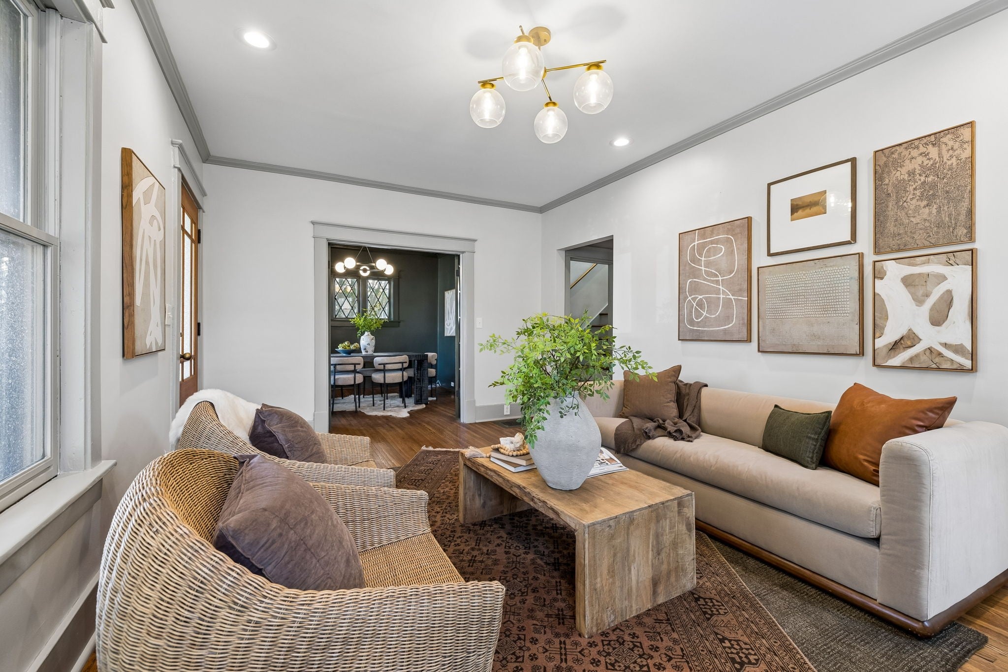 1406 Villa Pl