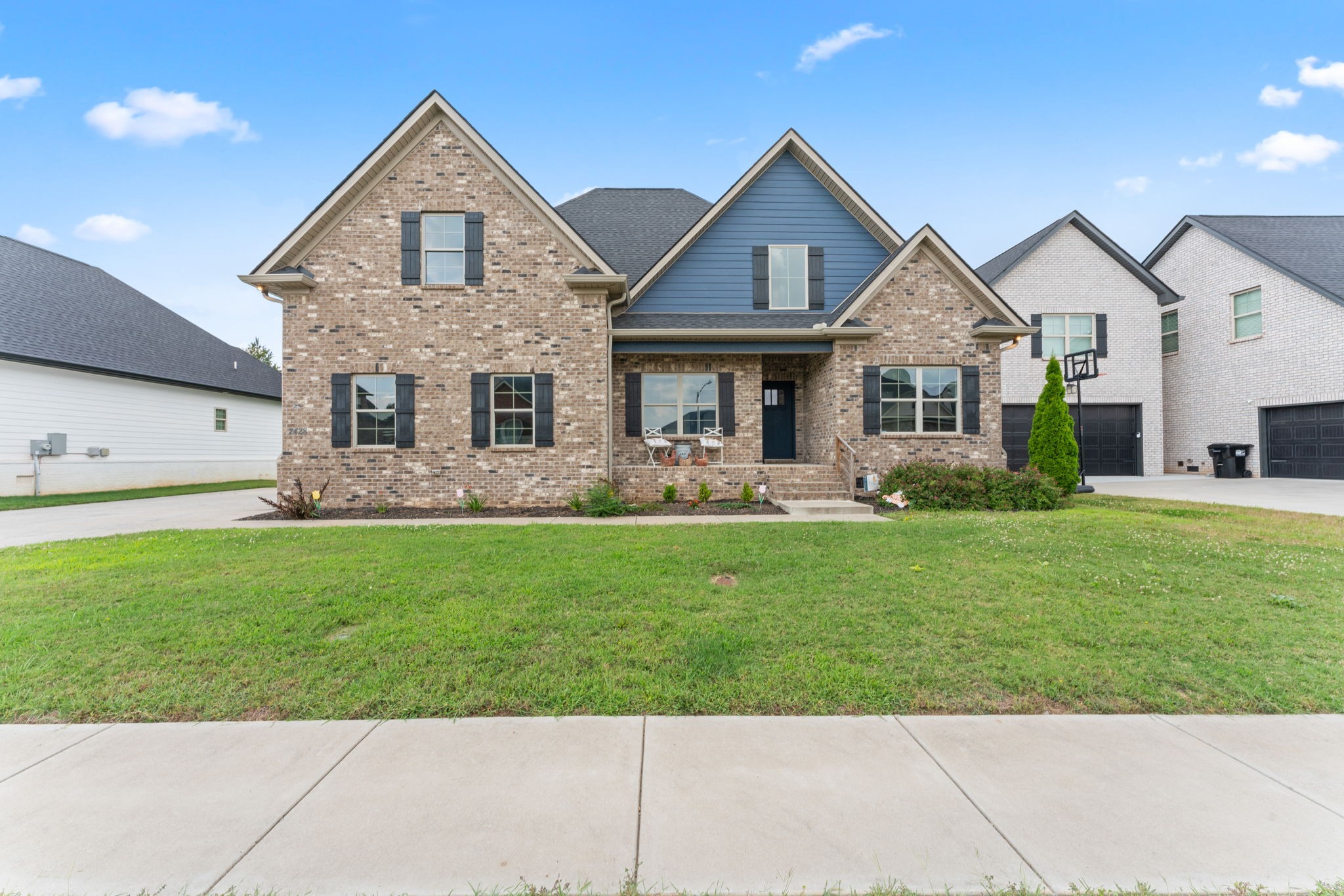 2428 Sandstone Cir