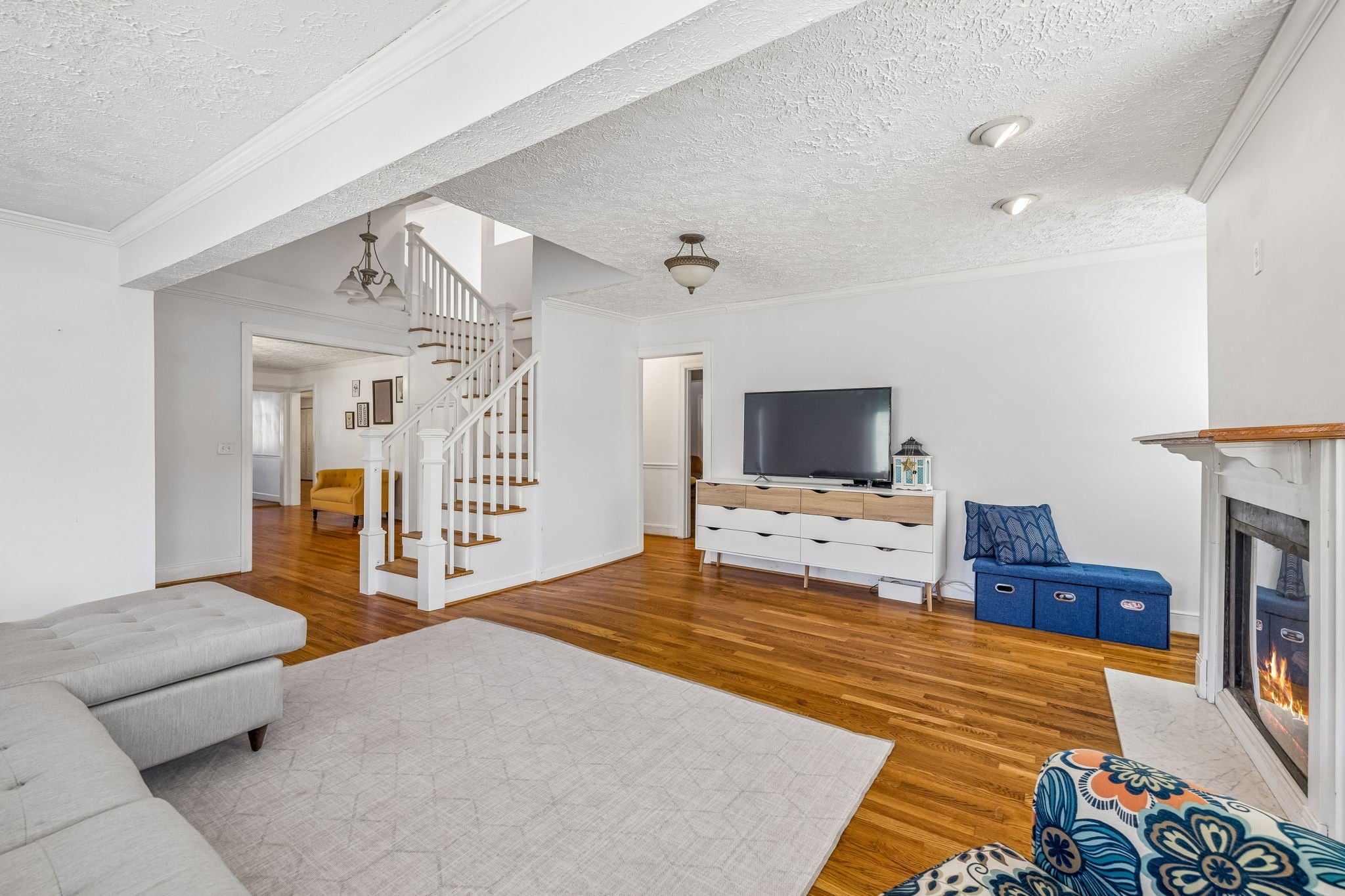 1332 S Dickerson Rd