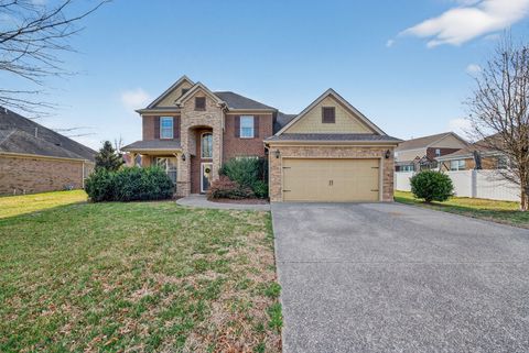 1042 Brixworth Dr Thompsons Station TN 37179