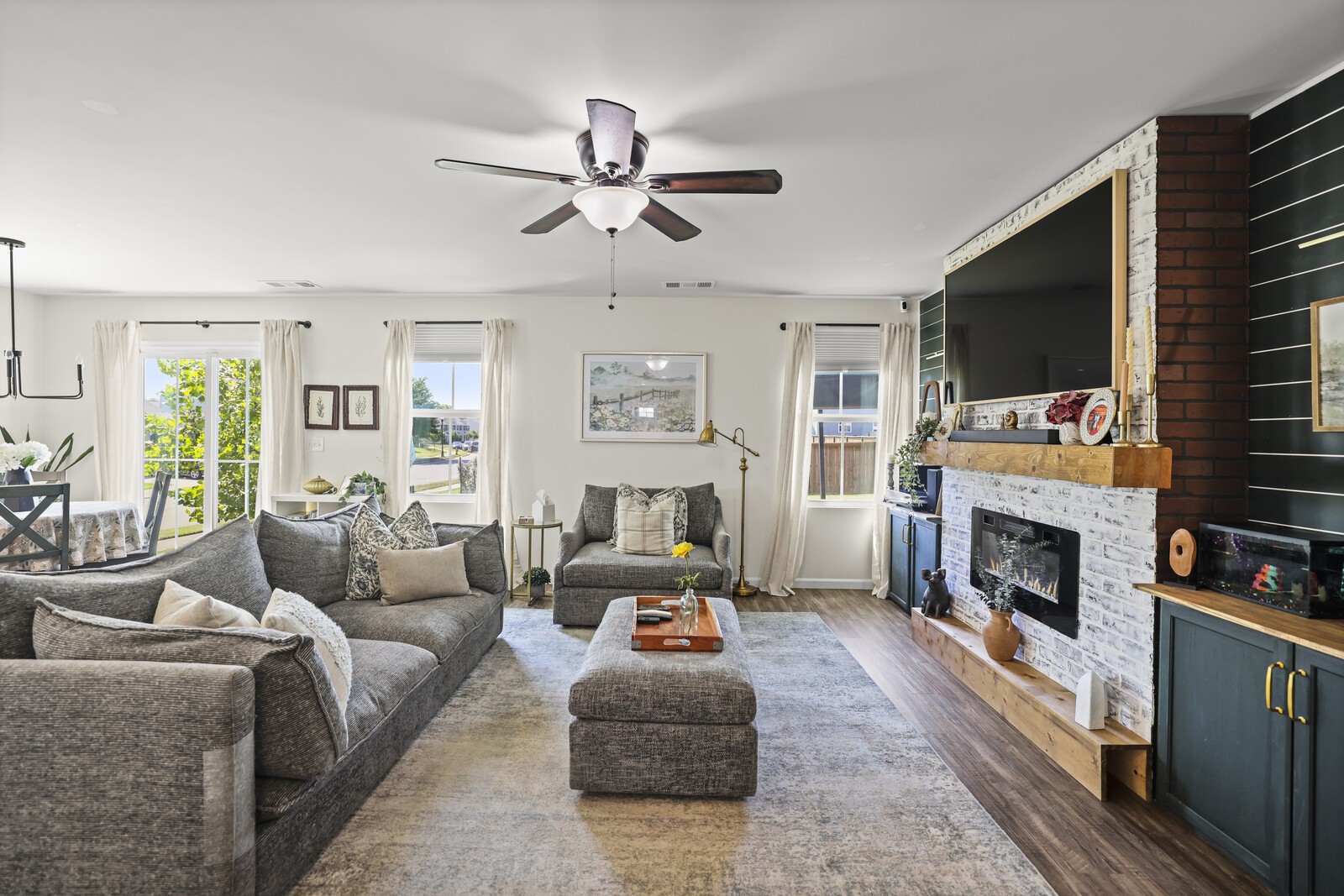 1872 Belle Arbor Dr